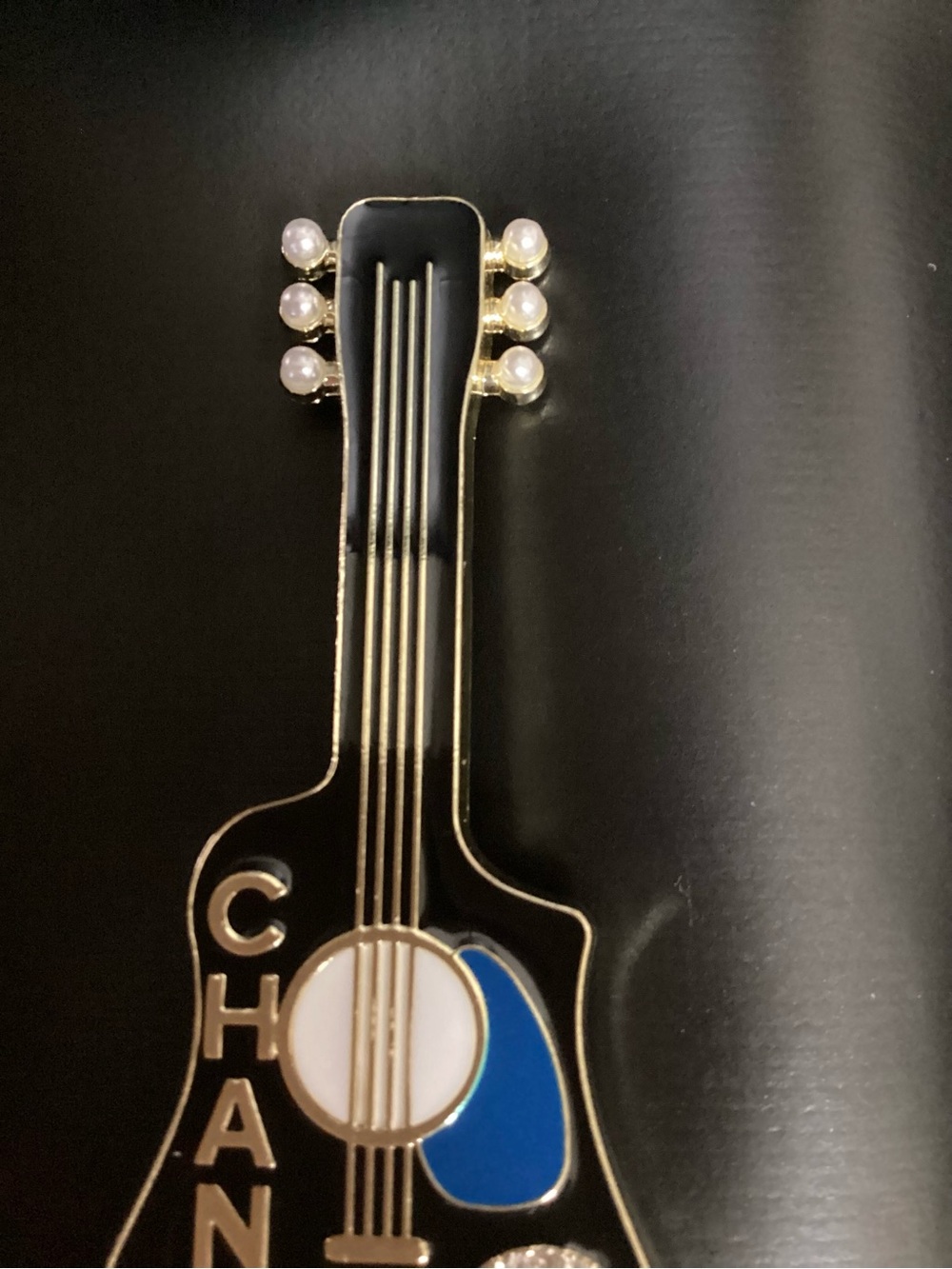 CHANEL Black Enamel Guitar Brooch with Blue Accent - Picture 4 of 6